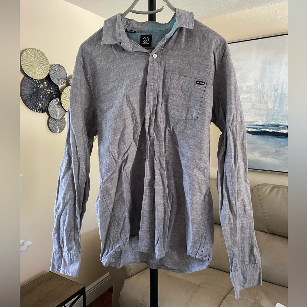 Gray Volcom Men’s Long Sleeve Button Down Shirt (M)